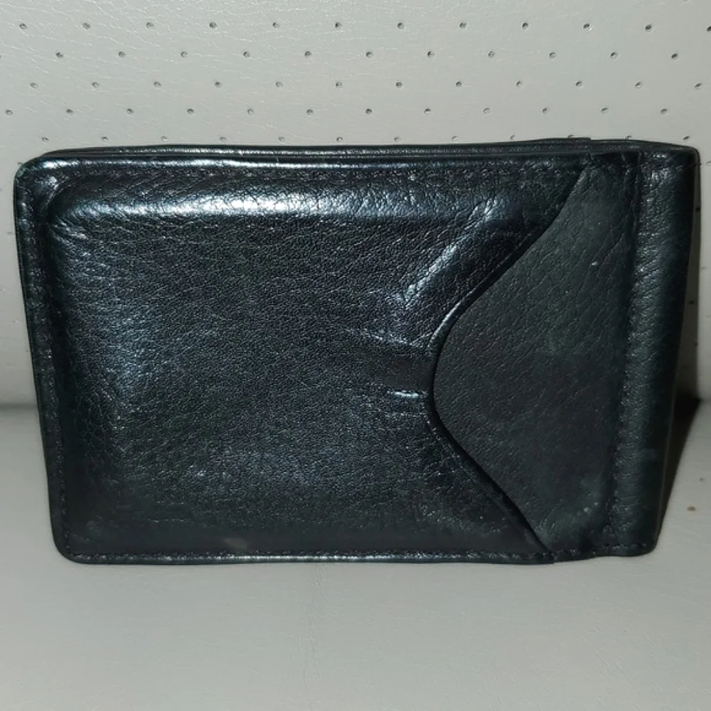 G.H. Bass & Co. Leather Card Holder Money Clip